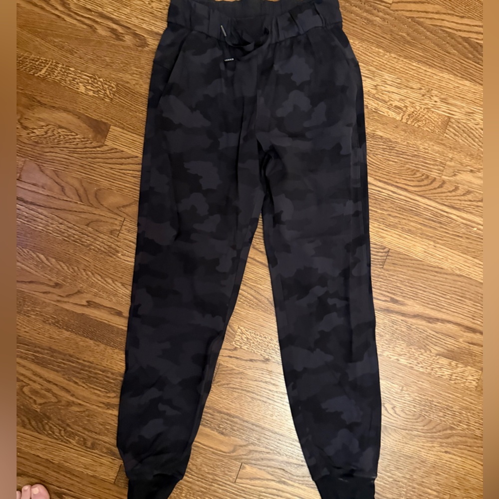 Lululemon Athletica camo joggers